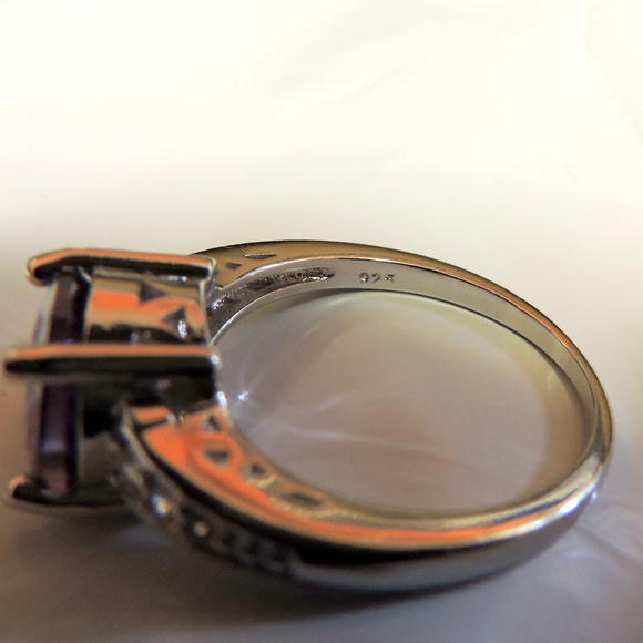 amethyst purple ring sz9.5 CZ & Rhinestone ... xr26 - Picture 5 of 7